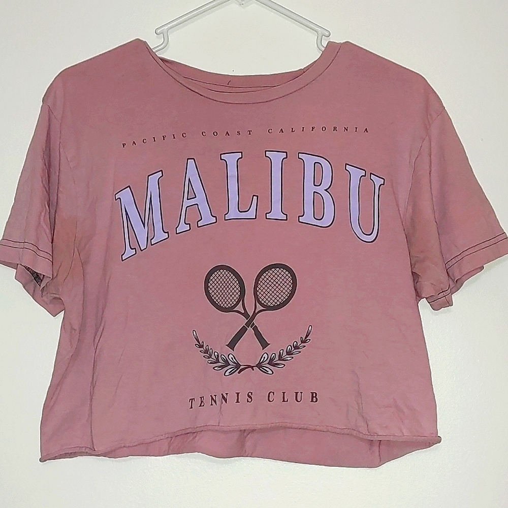 Pink Cropped T-shirt. Size M